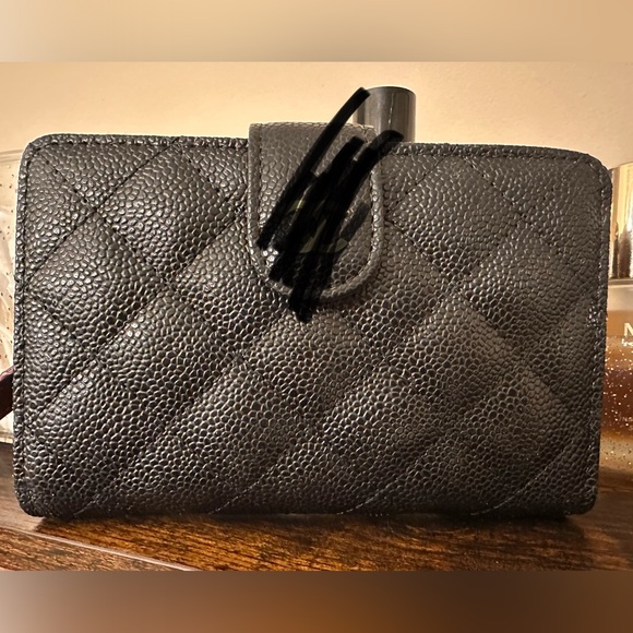 Handbags - Elegant Black Quilted Women's Clutch Wallet